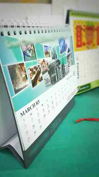 7-Page Color Desk Calendar - Image 6